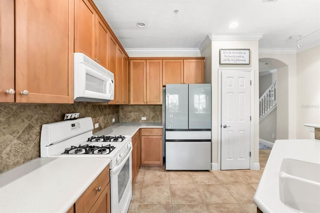 En Venta: $310,000 (3 camas, 2 baños, 1553 Pies cuadrados)