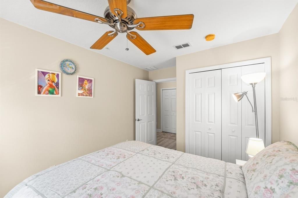 En Venta: $310,000 (3 camas, 2 baños, 1553 Pies cuadrados)