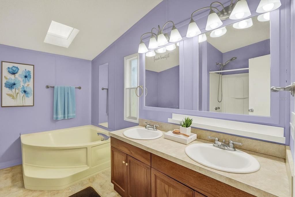 En Venta: $499,999 (3 camas, 2 baños, 1584 Pies cuadrados)