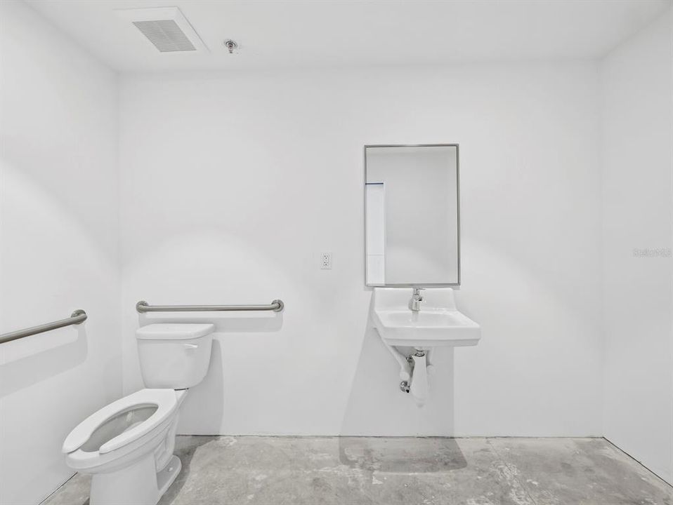 For Sale: $599,000 (0 beds, 0 baths, 1008 Square Feet)