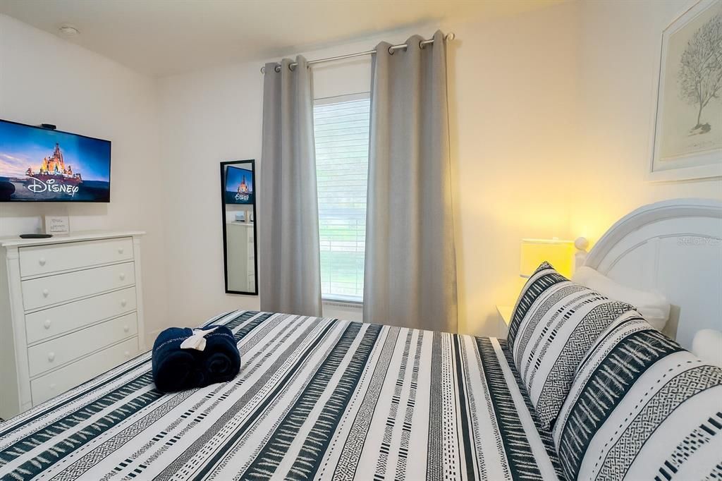 For Rent: $2,600 (3 beds, 3 baths, 1512 Square Feet)