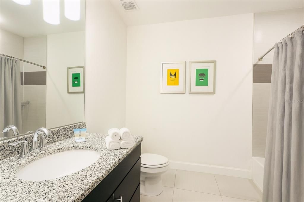 For Rent: $2,600 (3 beds, 3 baths, 1512 Square Feet)