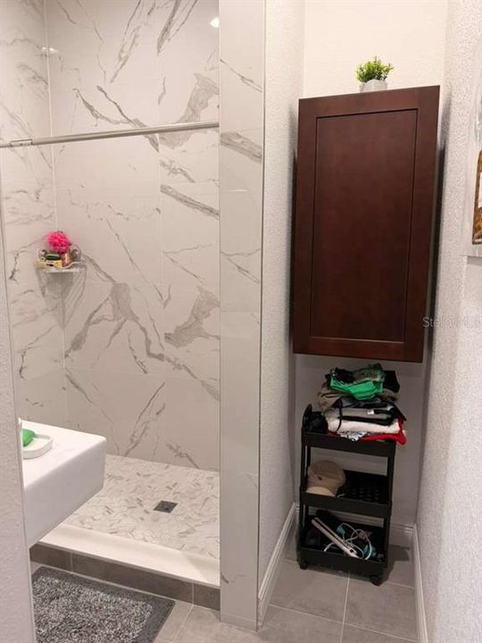 For Sale: $450,000 (4 beds, 3 baths, 2084 Square Feet)