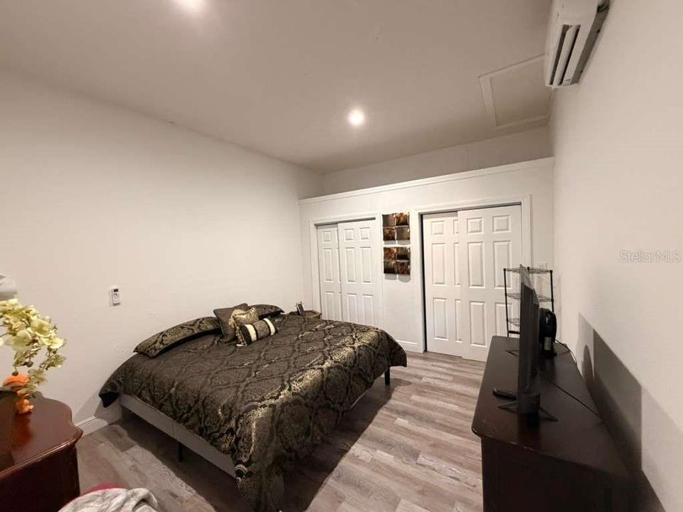 For Sale: $450,000 (4 beds, 3 baths, 2084 Square Feet)