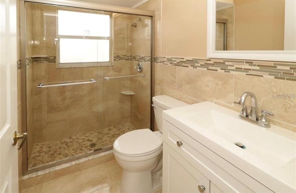 For Sale: $450,000 (4 beds, 3 baths, 2084 Square Feet)