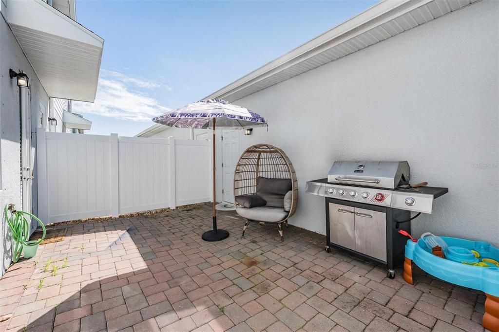 For Sale: $369,900 (3 beds, 2 baths, 1582 Square Feet)