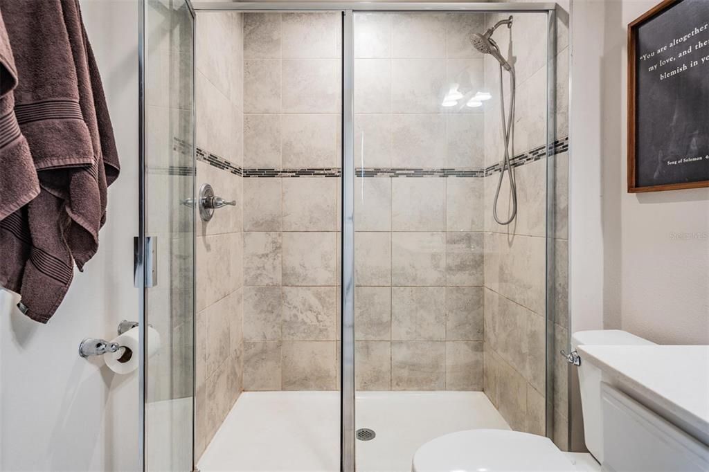 For Sale: $369,900 (3 beds, 2 baths, 1582 Square Feet)