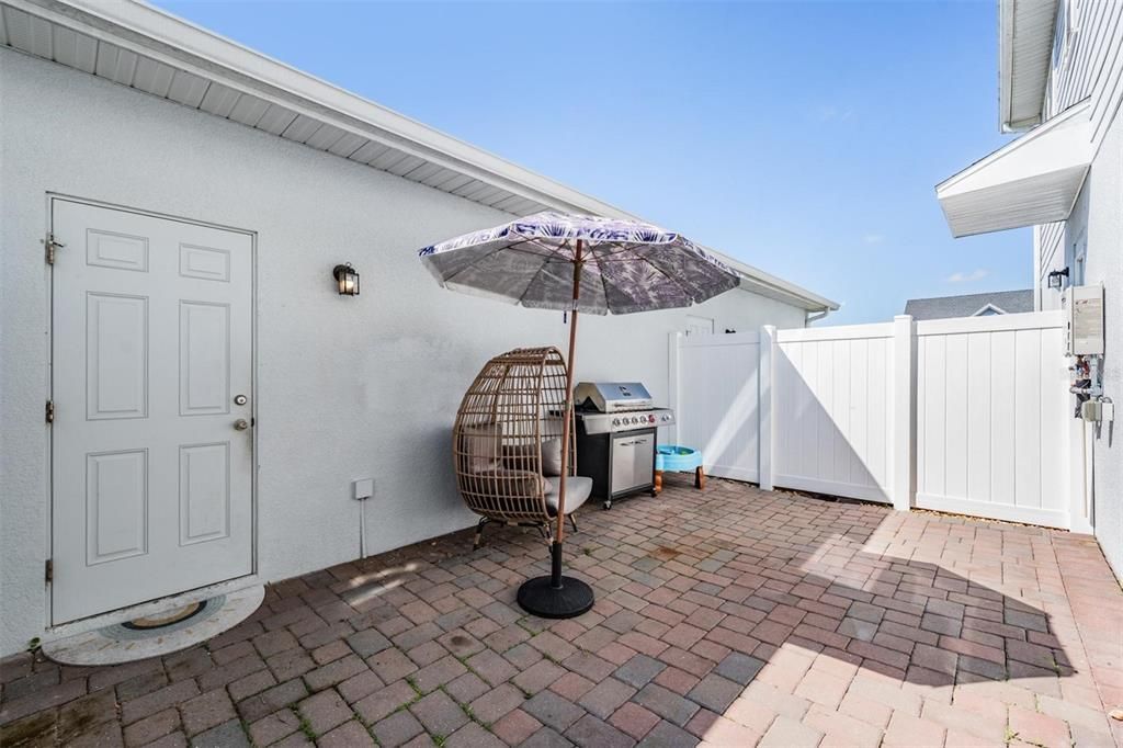For Sale: $369,900 (3 beds, 2 baths, 1582 Square Feet)