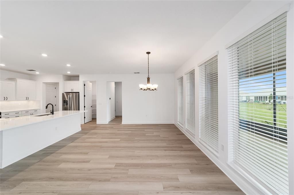 待售: $432,000 (2 贝兹, 3 浴室, 2493 平方英尺)