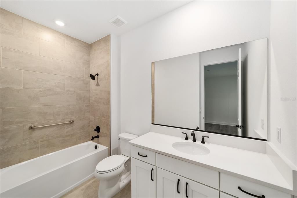 待售: $432,000 (2 贝兹, 3 浴室, 2493 平方英尺)