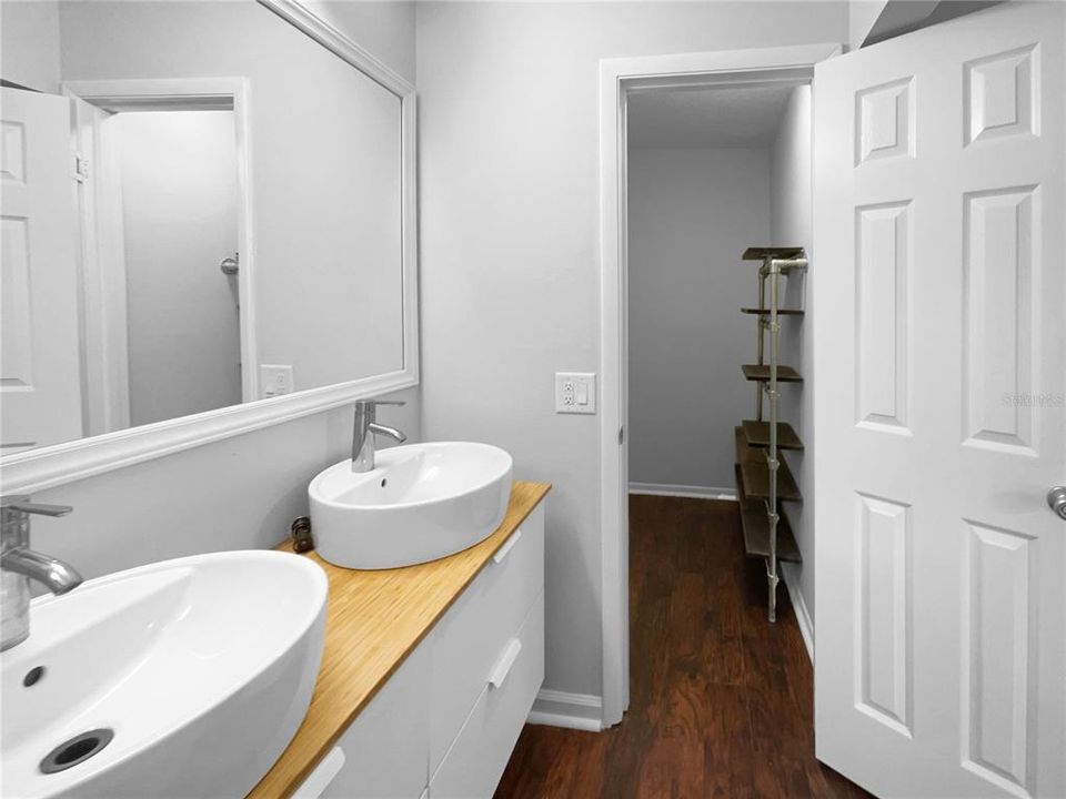 For Sale: $337,000 (3 beds, 2 baths, 1498 Square Feet)