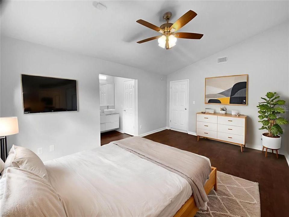 For Sale: $337,000 (3 beds, 2 baths, 1498 Square Feet)