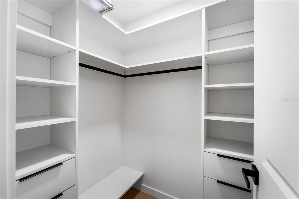 Active With Contract: $530,000 (4 beds, 2 baths, 1573 Square Feet)