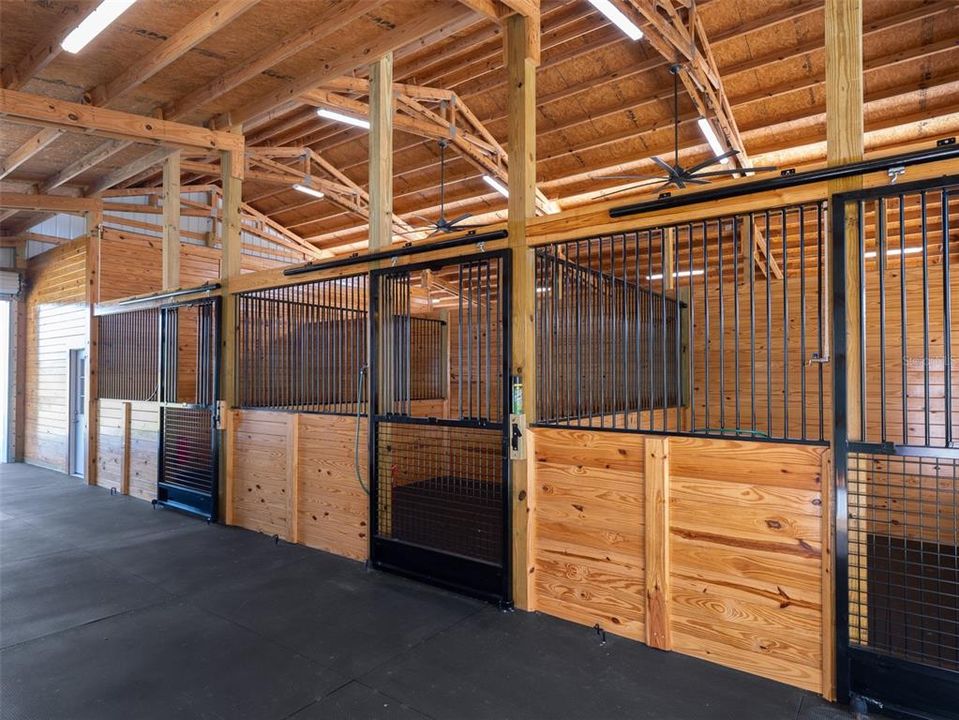 En Venta: $2,275,000 (4 camas, 2 baños, 2514 Pies cuadrados)