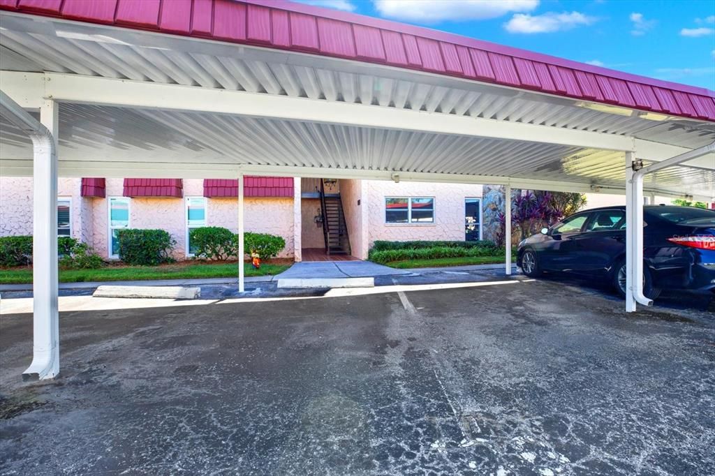 合同活跃: $250,000 (3 贝兹, 2 浴室, 1635 平方英尺)