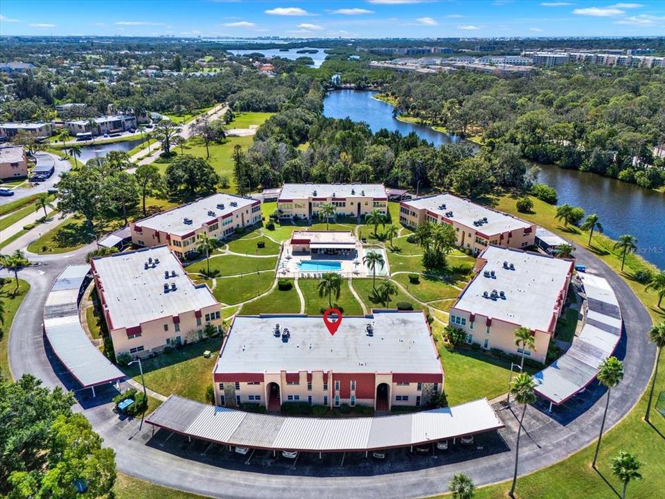 合同活跃: $250,000 (3 贝兹, 2 浴室, 1635 平方英尺)