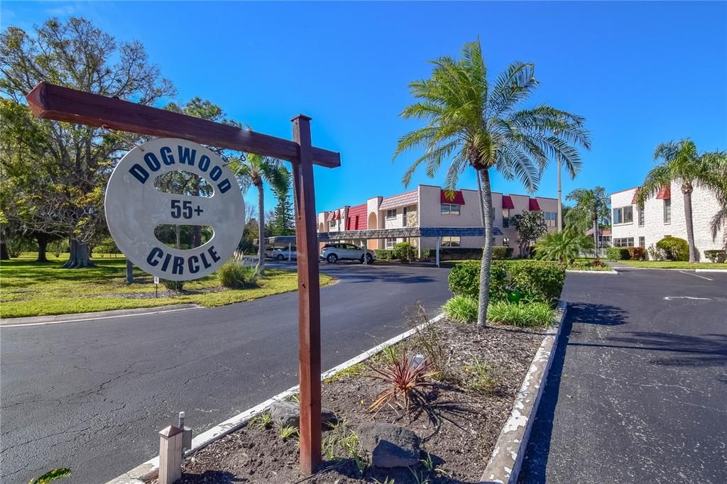 合同活跃: $250,000 (3 贝兹, 2 浴室, 1635 平方英尺)