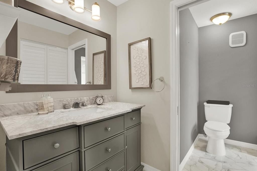 合同活跃: $250,000 (3 贝兹, 2 浴室, 1635 平方英尺)