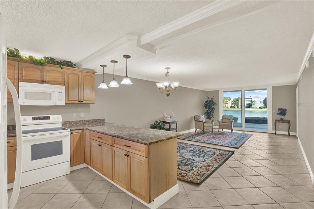 For Sale: $299,985 (2 beds, 2 baths, 1045 Square Feet)