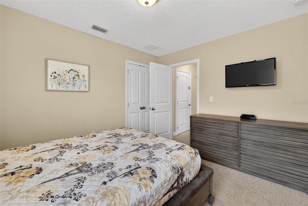 For Sale: $484,000 (5 beds, 4 baths, 2777 Square Feet)