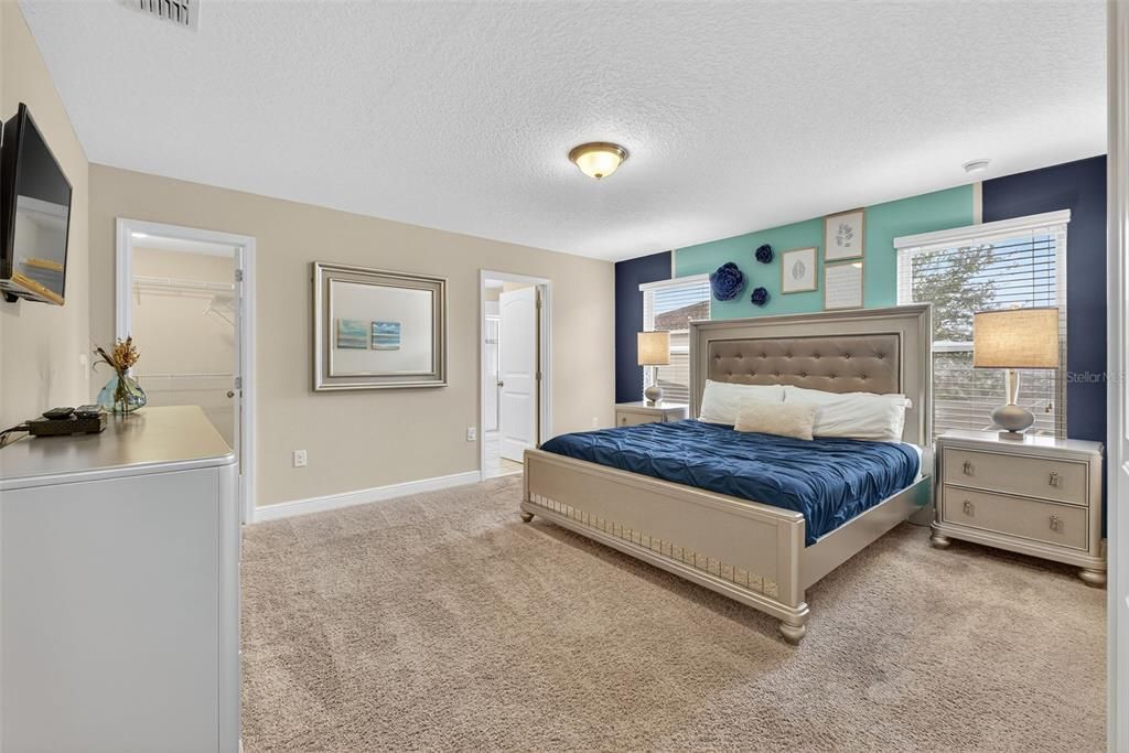 For Sale: $484,000 (5 beds, 4 baths, 2777 Square Feet)