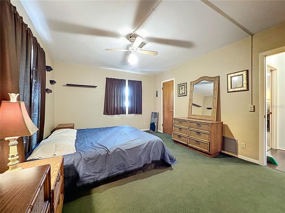 На продажу: $349,900 (3 спален, 2 ванн, 2160 Квадратных фут)