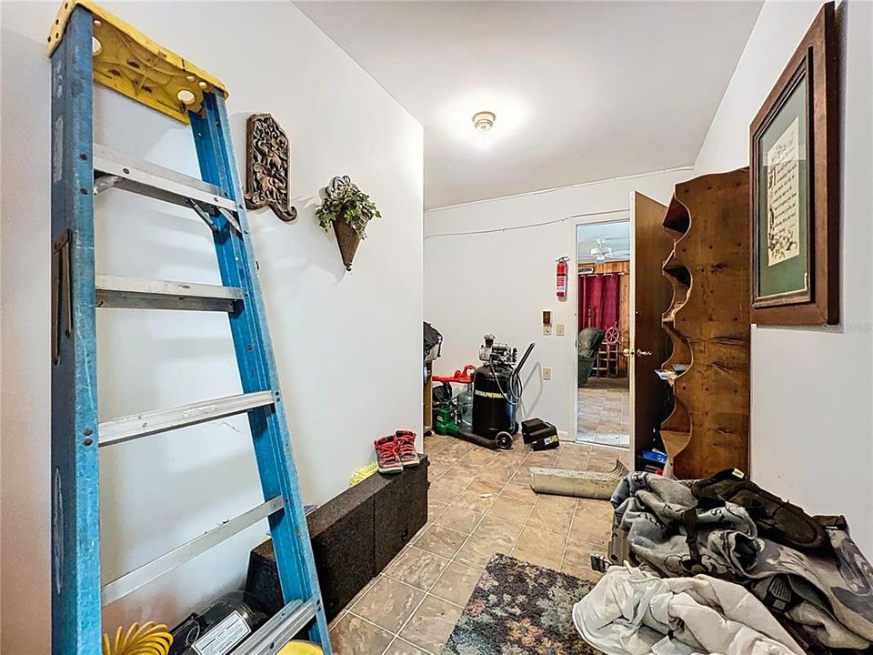 На продажу: $349,900 (3 спален, 2 ванн, 2160 Квадратных фут)