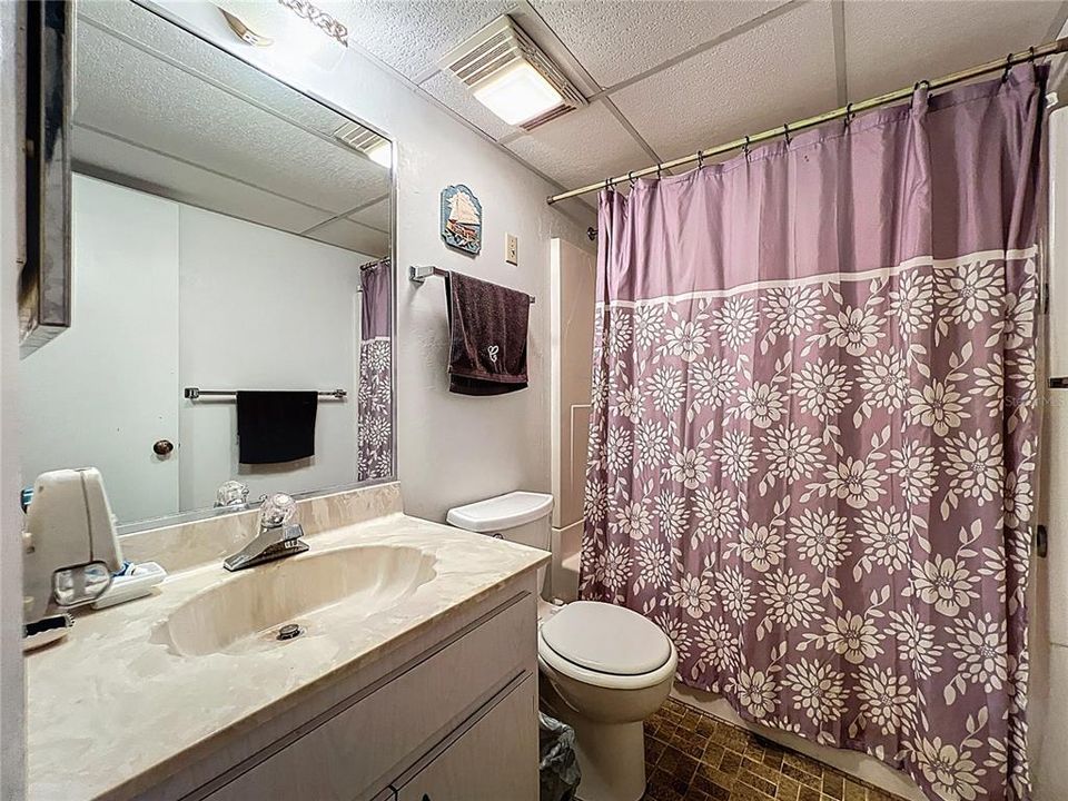 На продажу: $349,900 (3 спален, 2 ванн, 2160 Квадратных фут)