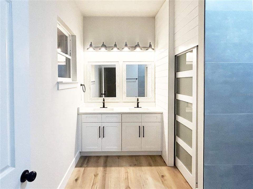 For Sale: $440,000 (3 beds, 2 baths, 1912 Square Feet)