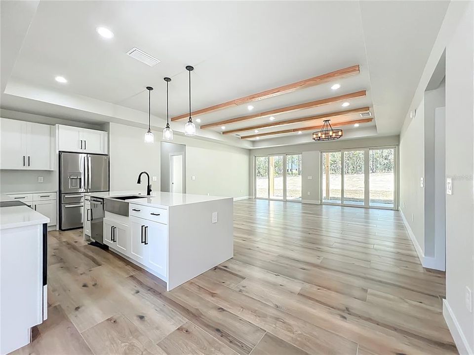 For Sale: $440,000 (3 beds, 2 baths, 1912 Square Feet)