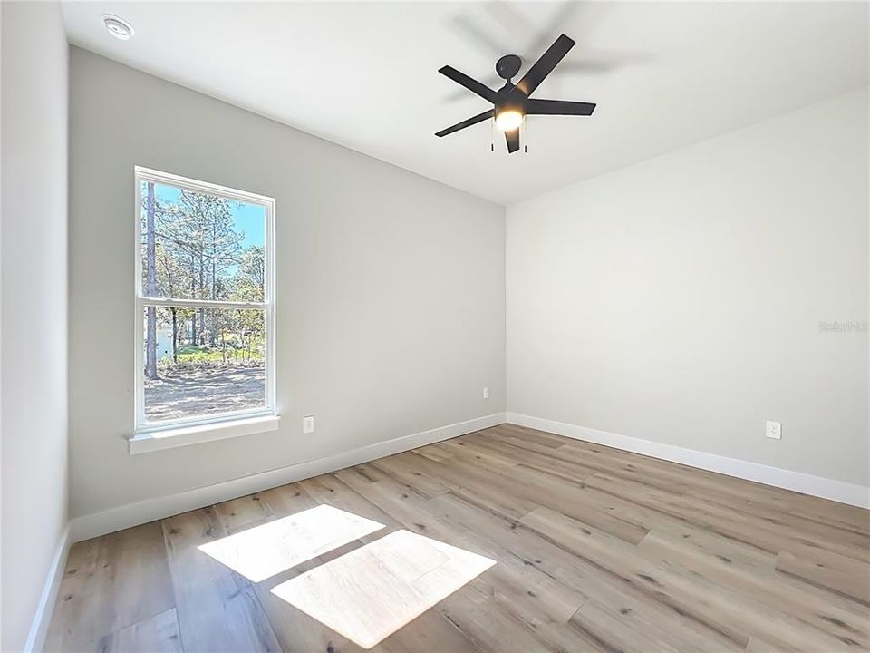 For Sale: $440,000 (3 beds, 2 baths, 1912 Square Feet)