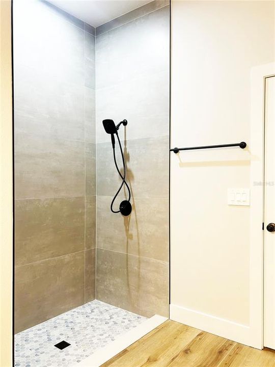 For Sale: $440,000 (3 beds, 2 baths, 1912 Square Feet)