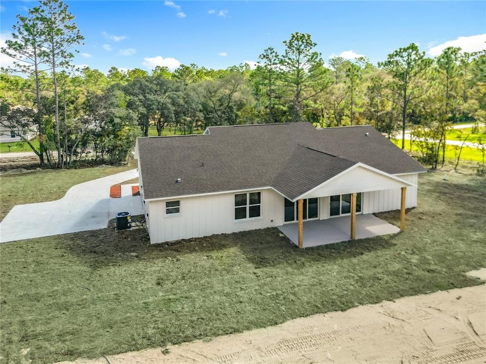 For Sale: $440,000 (3 beds, 2 baths, 1912 Square Feet)