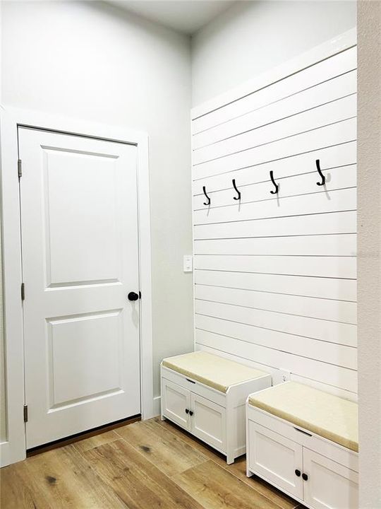 For Sale: $440,000 (3 beds, 2 baths, 1912 Square Feet)