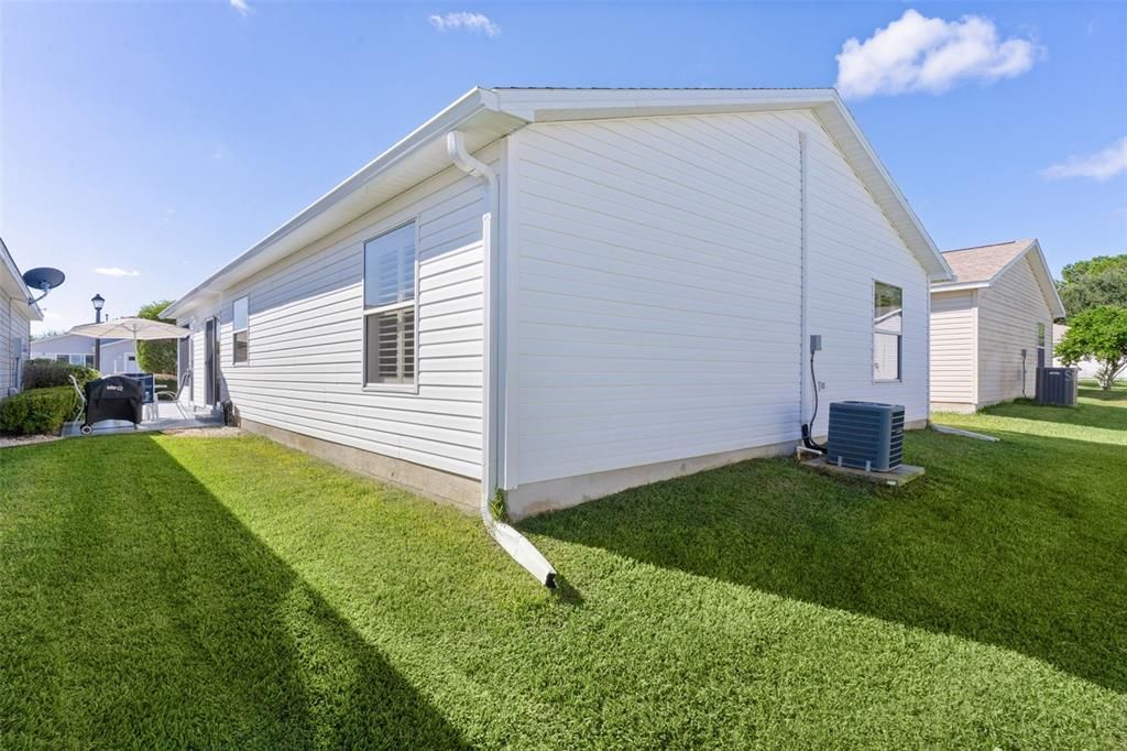 待售: $265,000 (2 贝兹, 2 浴室, 1188 平方英尺)