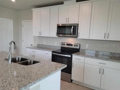 For Rent: $2,525 (4 beds, 2 baths, 2167 Square Feet)
