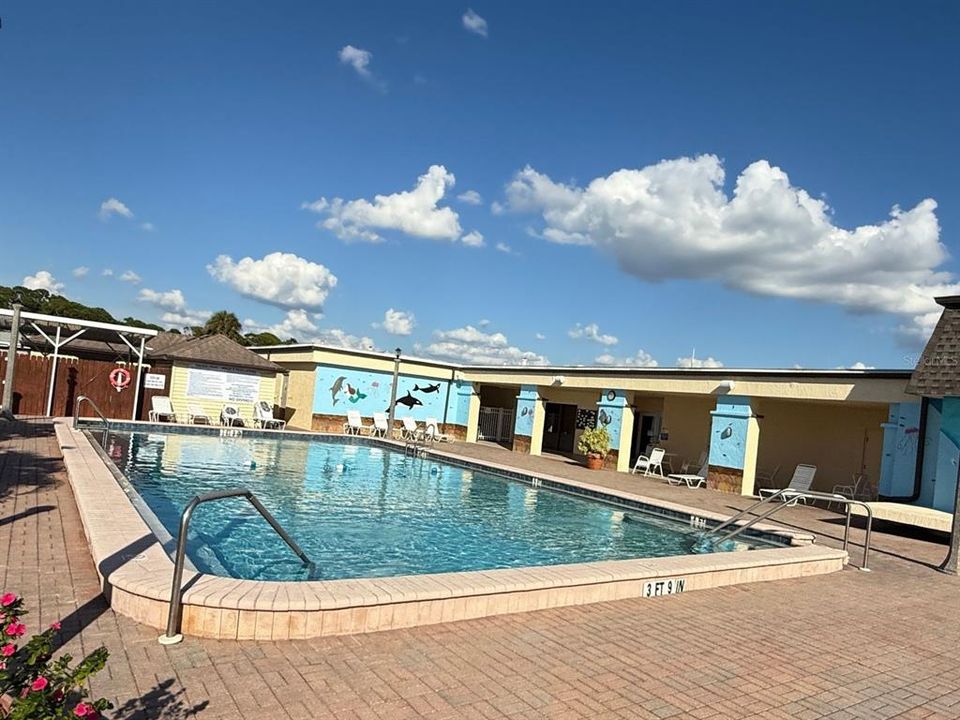 For Sale: $85,000 (2 beds, 1 baths, 660 Square Feet)