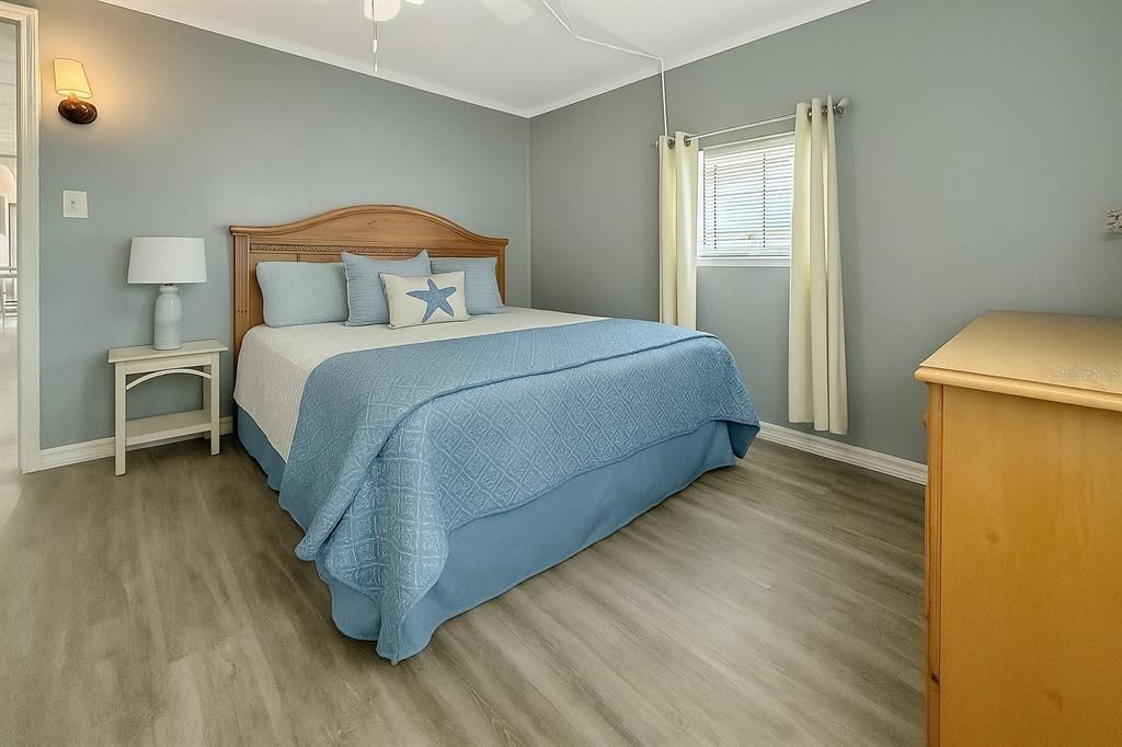 For Sale: $85,000 (2 beds, 1 baths, 660 Square Feet)