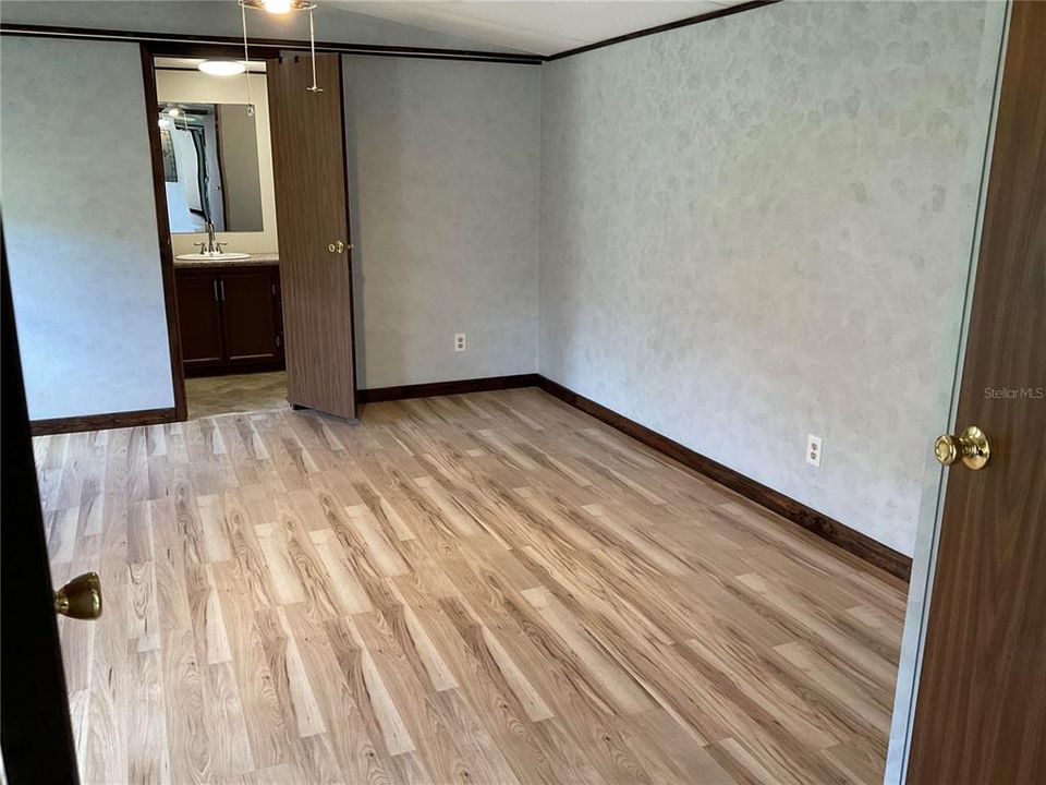 На продажу: $112,000 (2 спален, 2 ванн, 958 Квадратных фут)