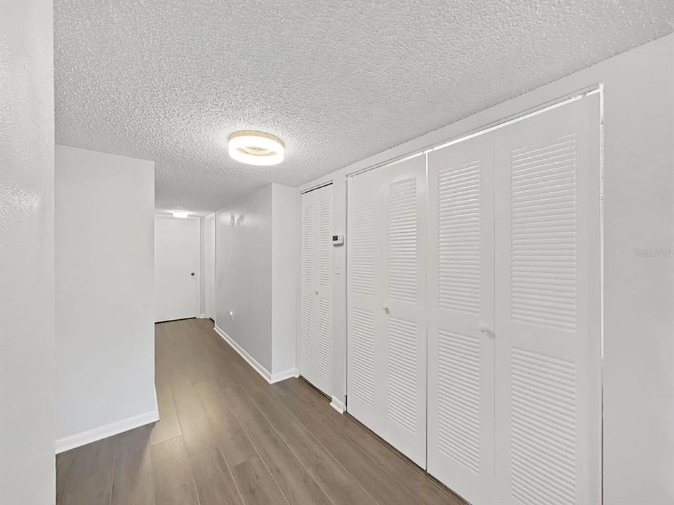 For Sale: $239,900 (3 beds, 2 baths, 1351 Square Feet)