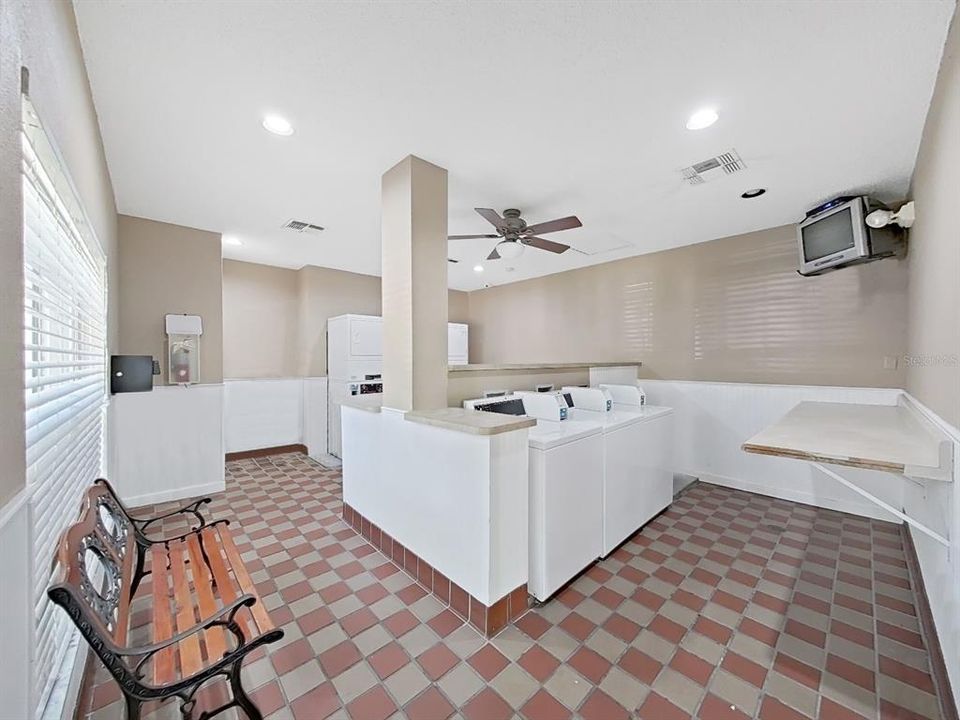 For Sale: $239,900 (3 beds, 2 baths, 1351 Square Feet)