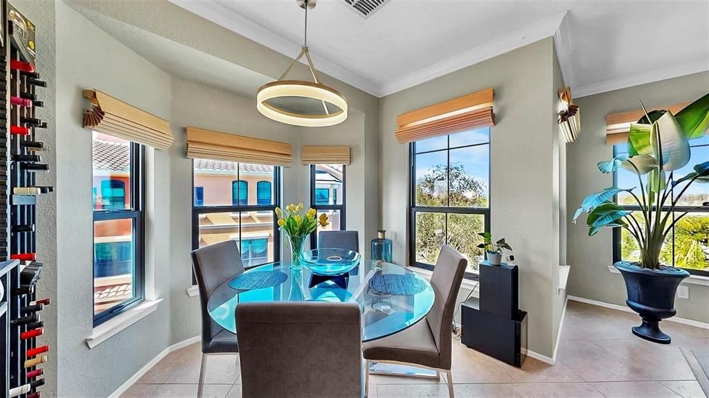 For Sale: $325,000 (2 beds, 2 baths, 1368 Square Feet)