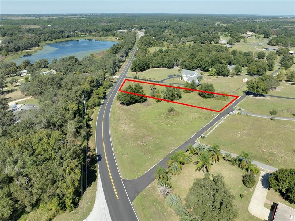 Activo con contrato: $125,000 (0.55 acres)