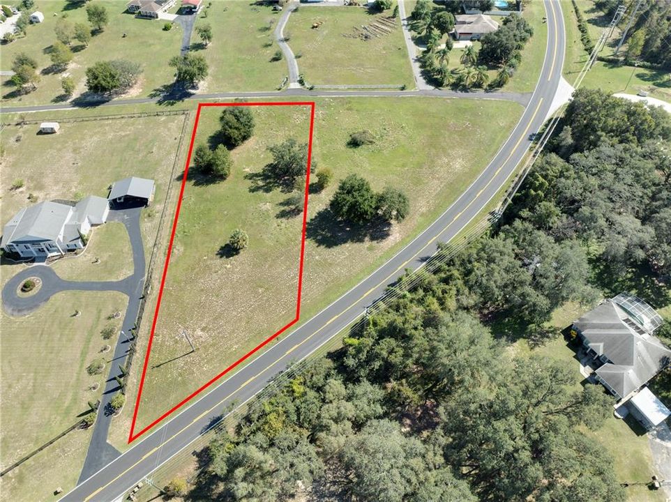 Activo con contrato: $125,000 (0.55 acres)