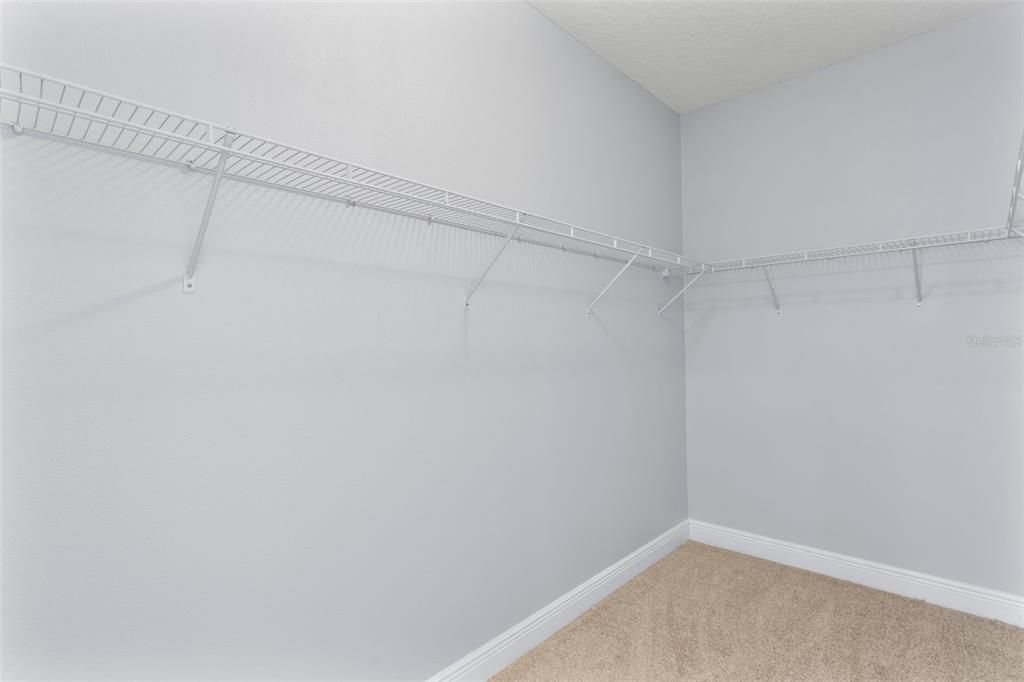 For Sale: $450,000 (3 beds, 2 baths, 2258 Square Feet)