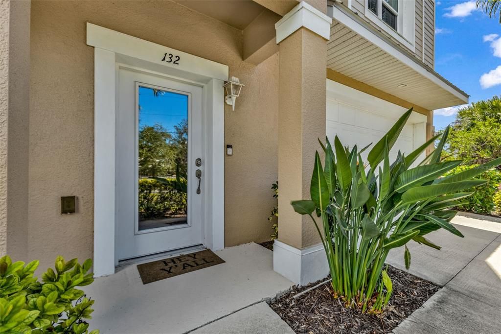 For Sale: $550,000 (4 beds, 3 baths, 2640 Square Feet)