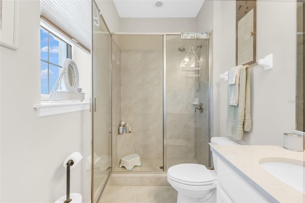 For Sale: $550,000 (4 beds, 3 baths, 2640 Square Feet)