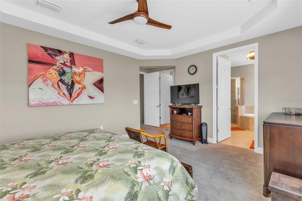 For Sale: $550,000 (4 beds, 3 baths, 2640 Square Feet)