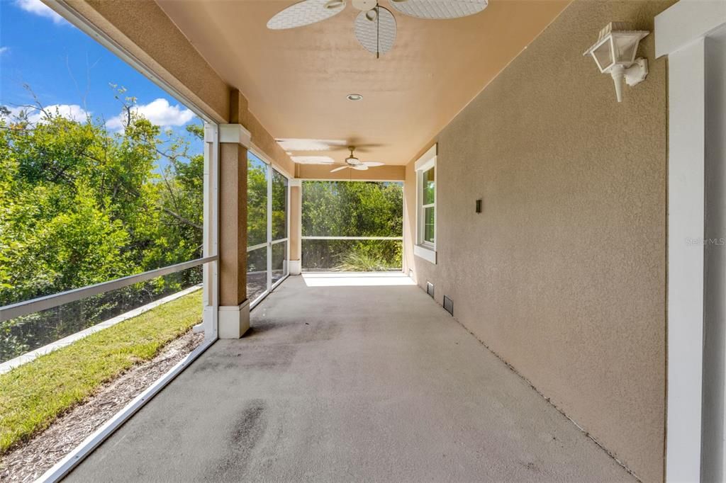 For Sale: $550,000 (4 beds, 3 baths, 2640 Square Feet)