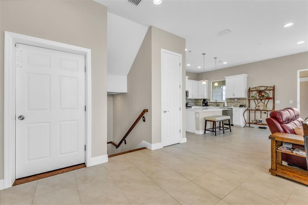 For Sale: $550,000 (4 beds, 3 baths, 2640 Square Feet)